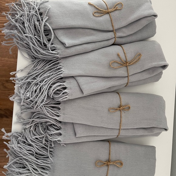 Pashminas - Picture 2 of 2